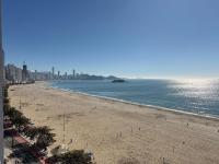 RG01- 3 Suítes| Pé na Areia| Vista Mar| Churrasq - B&B Balneário Camboriú