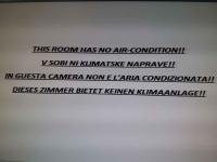 Zimmer mit Queensize-Bett und Gartenblick