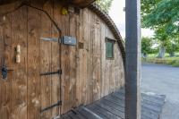 Pod2 - Powys River Pods - Pet Friendly Glamping Pod Builth Wells Powys Wales - B&B Garth