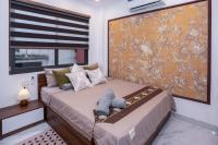 Studio Lit King-Size