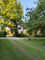 Dubavi - Bed and Breakfast Viestura Laukums