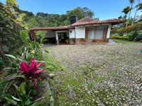 Rincón del colibrí/casa campestre/piscina/la vega - Ferienwohnung La Vega