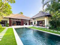 Alore Six-Bedroom Villa 