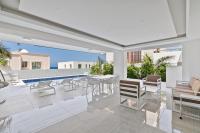 Olymp White Palace - The Ultra Luxury Beachfront House - B&B Kissonerga