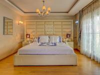 Deluxe One-Bedroom Apartment with Ocean View