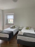 Camera Doppia con Letti Singoli con Bagno Privato 