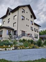 Roua Dimineții - B&B Rucăr