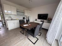 Ostfrieslands Perle Ferienwohnung an der Nordseeküste, Sauna, Terrasse, Garten, ruhige Lage, WLAN - Chambres d'hôtes Norden
