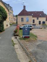 Maison dans le bourg - B&B La Chapelle-Montligeon