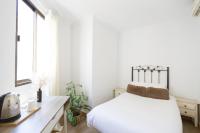 Single Room with External Private Bathroom