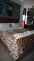 Mamaia-Summerland Beachfront Apartment - B&B Mamaia
