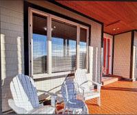 Beaches Downtown Suite In Sechelt - B&B