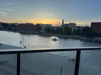Bulwary nad Odrą Apartments z widokiem na rzekę Odrę i prywatnym miejscem parkingowym - B&B Szczecin