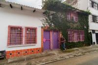 Casa Verde Hospedaje - Bed and Breakfast Cali