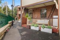 Millers Point Retreat 5 Min Walk to Barangaroo - B&B Sídney