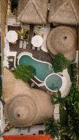 Layla Cabana - 7BR Villa in Pererenan - With Private Pool, Spa, Cinema & Gym - B&B Tambakboyo