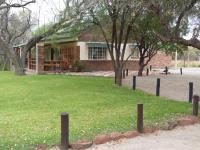 Woodlands Stop Over and Lodge - B&B