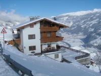 Apartment in Hippach im Zillertal in the mountains - Ferienwohnung Mühlen
