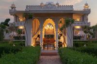 SaffronStays Raj Reverie - B&B