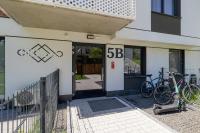 Wybickiego Stylish Apartments with Parking and Air Conditioning in Cracow by Noclegi Renters - Chambres d'hôtes Cracovie