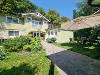 Drachenhaus Urban Villa - B&B Braşov