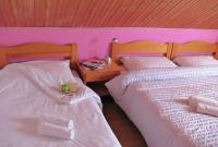 Standard Dreibettzimmer mit Meerblick