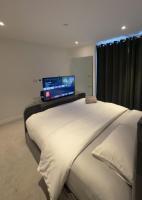 Luxury 2-bed flat Chelsea creek - B&B Londra