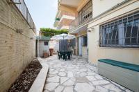 Ostia Beach Apt - 1 Minute Walk - B&B Lido di Ostia