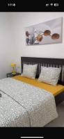 Family Friendly 3BR with Free Parking - in Rishon Letzion - Bed and Breakfast Risjon Letsion