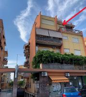 Attico luminoso Terrazza Centocelle - B&B Roma