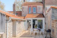 La Maison de Retz - 400m centre - Jardin - Bed and Breakfast Bourgneuf-en-Retz