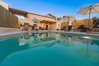 Villa Platon - Authentic Stone Villa with Panoramic Sea Views by Posarelli Villas - B&B Pláka