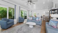 Dreamy Accessible Family Home for 12 with Elevator Access Balcony Fire Pit Community Pool Boat Dock - Chambres d’hôtes Orange Beach