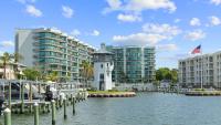 Enjoy a 3-bedroom Bayfront Condo with Lazy River Indoor Pool Jacuzzis and Community Boat Dock for Personal or Rented Boats Plus Redeem in Free Activity Deals Daily - Chambres d'hôtes Orange Beach