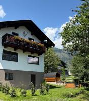 Hänsles Hütte - Bed and Breakfast Winklern