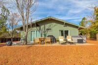 Sedona Chapel Escape with Private Hot Tub and Views - Chambres d'hôtes Sedona