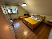 Economy Triple Room with Shared Bathroom