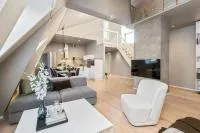 Two bedroom penthouse with large living room and rooftop in the city centre of Trondheim - Chambres d'hôtes Trondheim