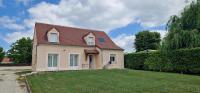 Maison 12 personnes au bord de l'Yonne - B&B Gurgy