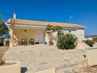 The Lookout by Goutos Luxury Living - Bed and Breakfast Rozaíika