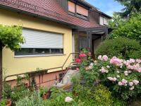 Charming, bright family home with conservatory - B&B Nuremberg