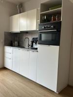 Cozy apartment with a beautiful summer Terrace - Chambres d'hôtes Prague
