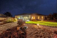 Beautiful Family and Pet-Friendly Home Near National Parks with NEW Hot Tub - Chambres d'hôtes Kanab