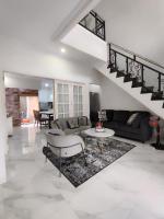 Homestay Laweyan - B&B Surakarta