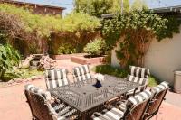 Relax at Artist's Secret Garden, KOI Pond & Jacuzzi, 4 BIG groups - Chambres d'hôtes Tucson
