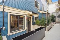 Designer 2BR in Downtown Steps from Sunset Beach - B&B Vancouver