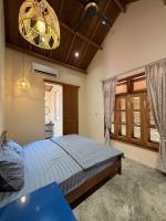 Tổ Ong Kiến Bình Định - B&B Kon Rong