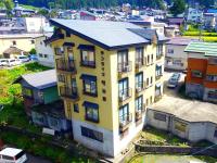 Sunrise Meiji-ya - Bed and Breakfast Toyosato