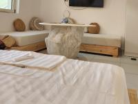 SantoriniVibesDrymades - B&B Dhërmi