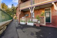Historic Millers Point Stay 2BR Near Barangaroo - Chambres d’hôtes Sydney